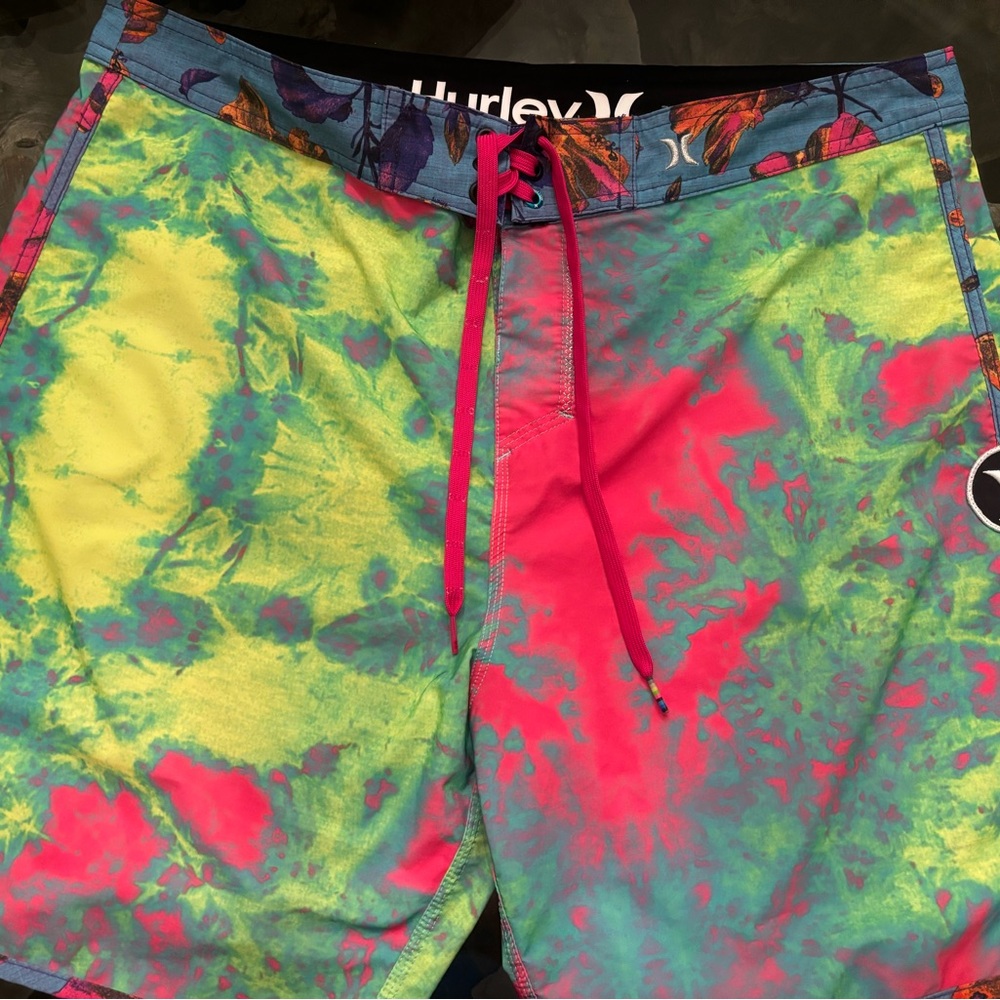 Hurley Men's Multicolor Swim Shorts - 36